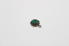 Dainty Green Cabochon vintage sterling silver pendant 0.72″ x 0.58″ x 0.24″