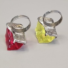 Acrylic Ring Lot of 2 Red yellow Faux Rock Silver Tone 1970s Chunky Adjustable 7