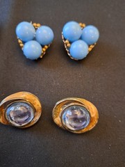 Vintage Lot. 14 Pairs CLIP-ON/Screw Back Blue/Green/Gold Tone Earrings Lot J6