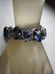 Vintage Great Genuine JULIANA Blue Large Rhinestone 5 Link Bracelet