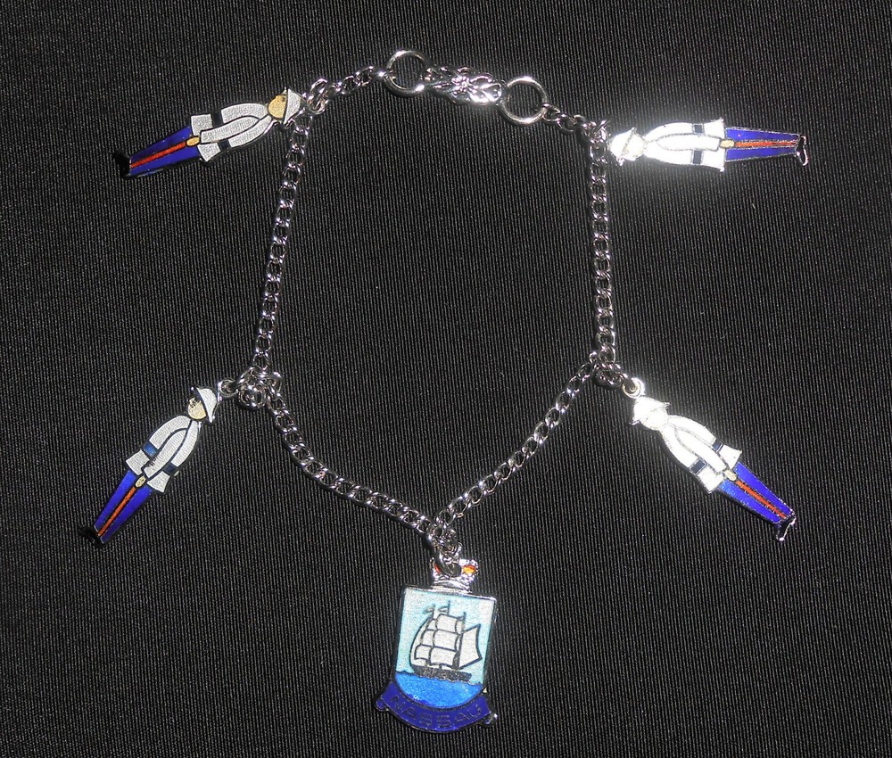 Sterling Charm Bracelet Souvenir Nassau Bahamas Enamel Soldier Soldiers Ship