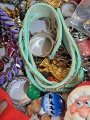 Vintage to Modern Large Lot of Mixed Unsorted Jewelry 7 Pounds