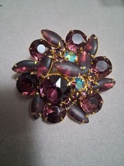 Purple plum prong set rhinestone brooch w/Aurora borealis accent stones, faceted