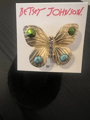 Betsey Johnson Bugging Butterfly Statement Necklace Ring Earrings Set – Rare-G4