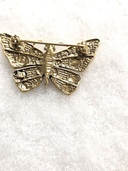 Vtg W signed gold tone brown epoxt butterfly Pin