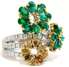 Beautiful 4.60CTW Vivid Greens Emerald & Fancy Yellow Brown Topaz 3 Flower Ring