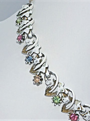 RARE Arthur Pepper ART SIGNED Rhinestone 14.5″ Necklace Enamel W/ Clip Earrings