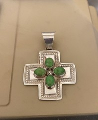Ella LINKIN Sterling Silver Cross Green Gaspiete Beads Lge Bail 2″ 9.9 grams