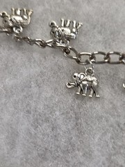 Vtg mod silver tone chain Elephant charm Bracelet