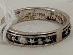 Vintage marked Sterling Silver Star Band Ring 2.5 Grams