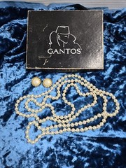 Vintage Gantos Costume Jewelry Gold White Pearl 60″ Necklace Clip On Earrings