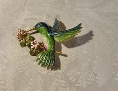 NEW Retired Vintage Joan Rivers Pin Brooch Flights of Fantasy Hummingbird Enamel
