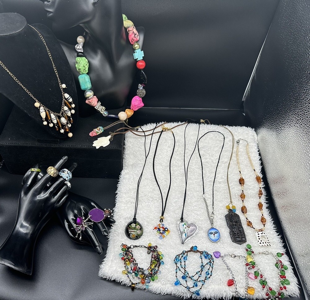 Lots of Vintage Art Glass, Resin, Silver Tone, And Wood Carved Jewelry21pc