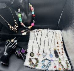 Lots of Vintage Art Glass, Resin, Silver Tone, And Wood Carved Jewelry21pc