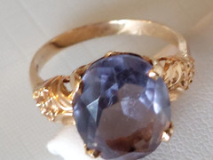 VTG SOLID 10K YELLOW GOLD 12 X 10 MM LAVENDER STONE RING SIZE 5
