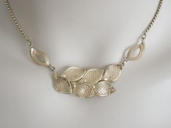 Vintage Collier Necklace Floralia Gold Tone 12.6 G/Adjustable Length 39 – 44 Cm