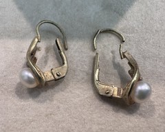 8K German Gold Pearl Hoop Earrings-Freshwater-4.5mm Pearls 0.5” Leverback Vtg