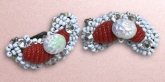 VTG Hobe Red White Glass Wire Beaded Clusters Faux Pearl Clip On Earrings Estate