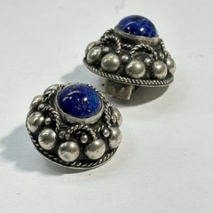 VTG ALB ITALY Clip Back Blue Lapis Art Glass Earrings Round Ornate Silver 7/8″