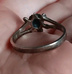 Vintage *Bent Band* Sterling Silver Onyx? Turtle Tarnished Ring Size 7.25
