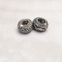 Vintage Clip On Earrings Two Tone Reversible Magnetic Hoops Silver/Gold Tone
