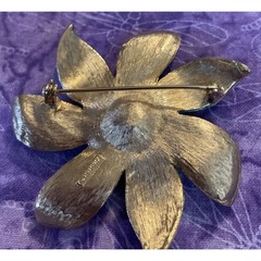 Vintage Kramer OS Blue Enamel Flower Brooch Clip On Earrings Set Gold Tone Chic