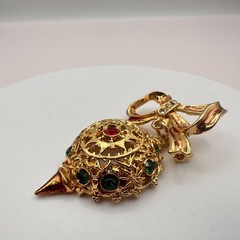 Vintage 90s Gold Tone Rhinestone Bow Ornament Brooch Pin Women’s Classic Jewelry