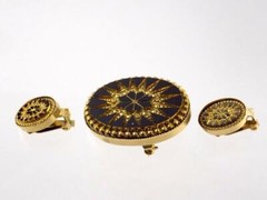 Vintage Unbranded Goldtone Metal and Black Faux Glass Brooch Earrings Set