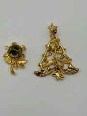 Gold Tone Christmas Tree and Bow Bell Pin/Brooch
