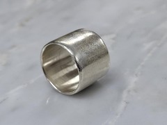 Vintage Sterling Silver Thick Band Ring ~ Size 7.25 ~ 14.3grams ~ 1-E107