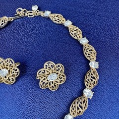 Vintage Crown TRIFARI Gold Tone Necklace & Clip-On Earrings Set ~ Excellent!