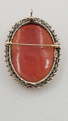 Beautiful Vintage Shell Cameo BROOCH 14K , 9.6 GRAMS, Measurement 1.5″ x 1″