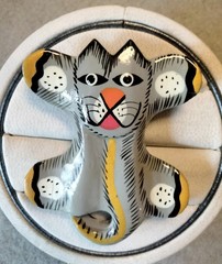 Handmade Wooden Whimsical Cat Brooch (169 – 2485)