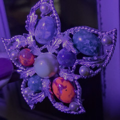 Vtg 1968 UV Glow SARAH COVENTRY Fantasy Brooch Silver Leaf Multicolor 3″ x 2.25″