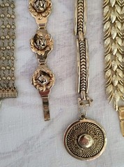 Vintage Jewelry Bracelet Lot Gold Tone Coro Sweetheart Roses Medallion Charm 7″