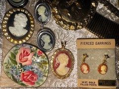 Huge Estate Heirloom Cameo Vtg Mod Romantic Jewelry Lot Brooch Locket Flowers