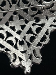 1968 CROWN TRIFARI SIGNED SILVER TONE TEXTURED L’ORIENT MEDALLION BROOCH Pin