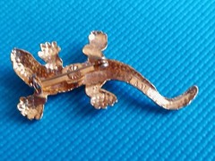 Vintage AAI Lizard/Gecko Pink Rhinestone Gold Tone Brooch/Pin. FREE SHIPPING