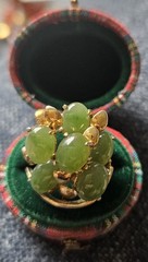 VINTAGE ANTIQUE STERLING SILVER GOLD PLATED JADE STONES CLUSTER RING SZ 5