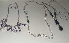 Costume Jewelry Lot 4 Necklaces, 1 Pair Matching Earrings