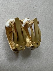 Vintage LANVIN PARIS Logo Enamel Gold Tone Clip Earrings – 1” Long – Estate