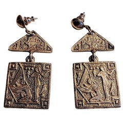 60s-70s Egyptian Revival Necklace & Earrings in Silver Tone Metal. Vintage Set.