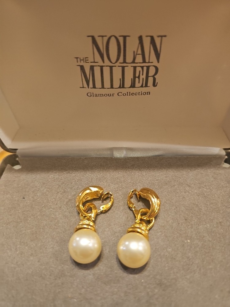 Nolan Miller Glamour Collection Rhinestone Pearl Clip On Earrings Gold Tone 3172