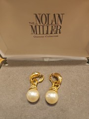 Nolan Miller Glamour Collection Rhinestone Pearl Clip On Earrings Gold Tone 3172