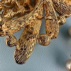 Vintage Brooch Lot Gold Tone Faux Pearl Leaf Branch Feather Some Signed