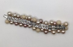 Vintage Japan Cha Cha Bracelet, Shades Creamy Beige Brown Beads