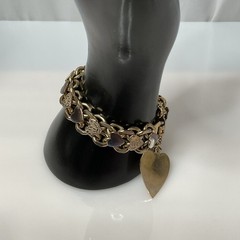 Vintage Gold Tone Chunky Heart Link Bracelet Textured Fold Over Clasp Charm 6.75
