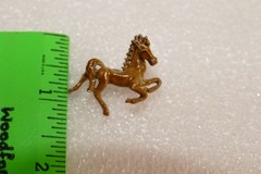Vintage Brown Enamel Prancing HORSE 1″ Pin Brooch & Western Theme Charm Bracelet