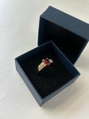 Vintage Red Cubic Zirconia Ring Gold Plated Womens Size 8.5