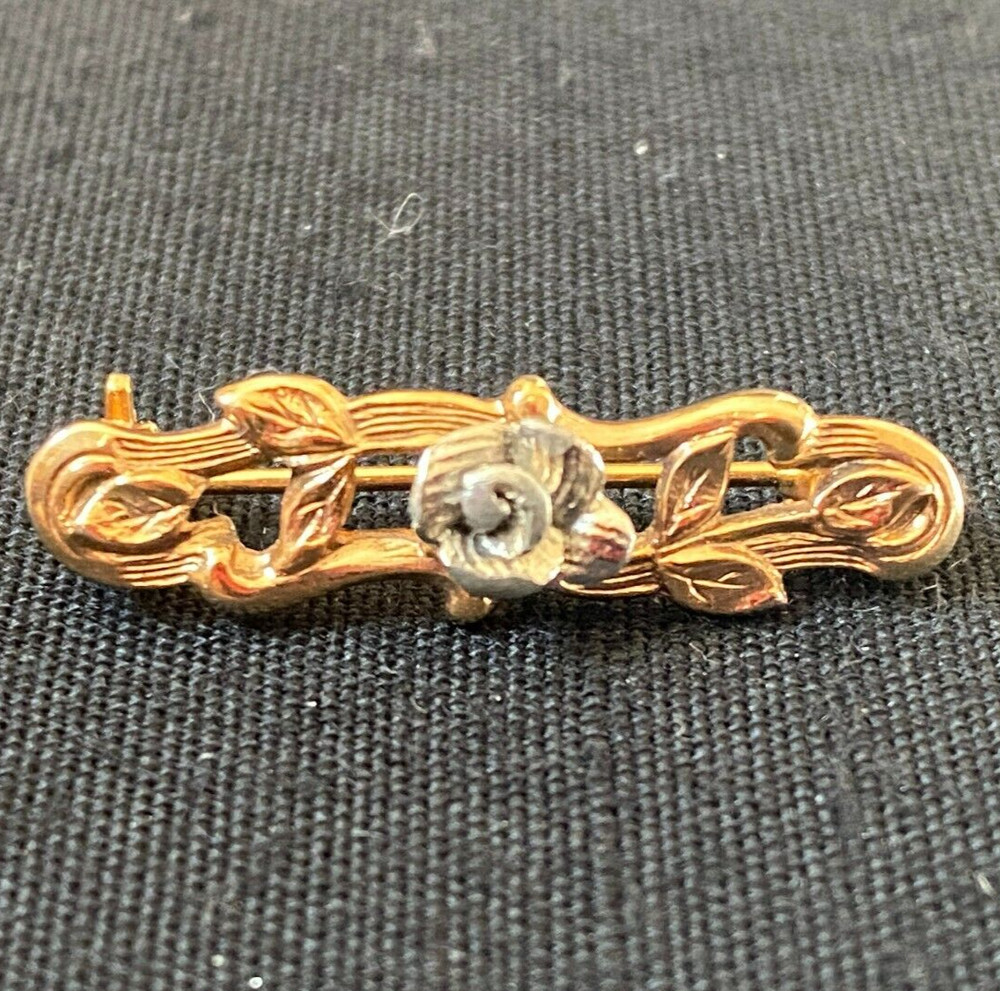 Pin Silver Tone Rose With Gold Tone Leaves